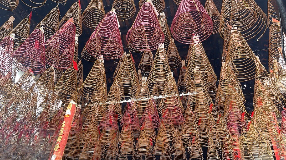 Saigon Chinatown Walking Culture & Lifestyle Tour