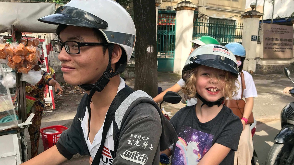 Saigon Daytime Sightseeing Tour by Motorbike