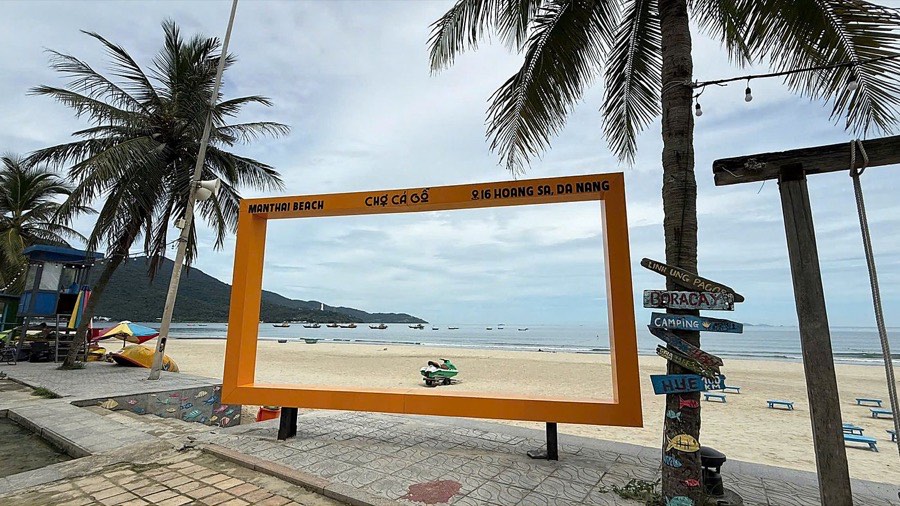 Da Nang Nightlife, Local Bars & City Sightseeing Motorbike Tour