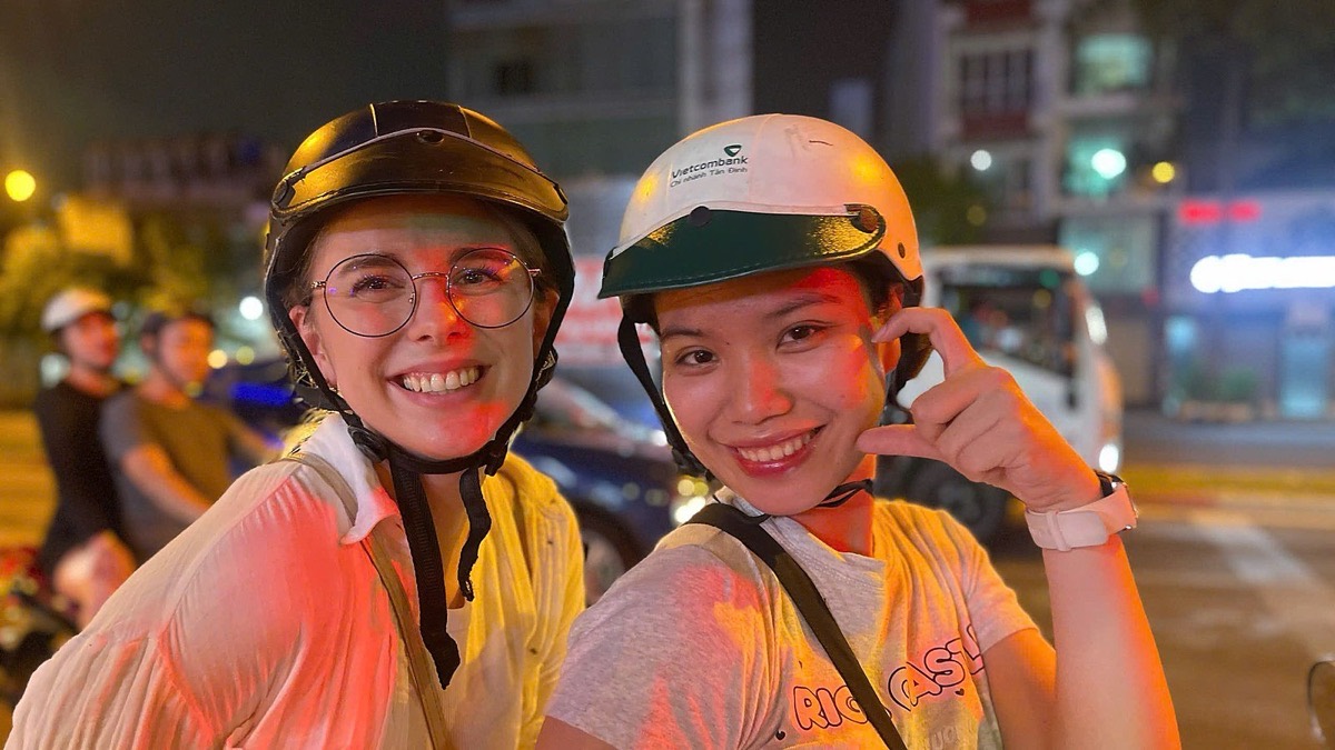 Da Nang Nightlife, Local Bars & City Sightseeing Motorbike Tour