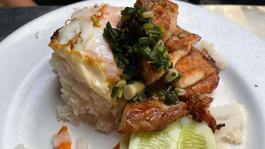 Must-Try Saigon Iconic Food Adventure on Motorbike