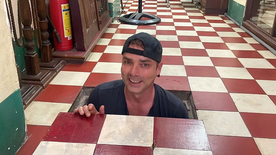 Saigon Foodie & History Tour on Foot